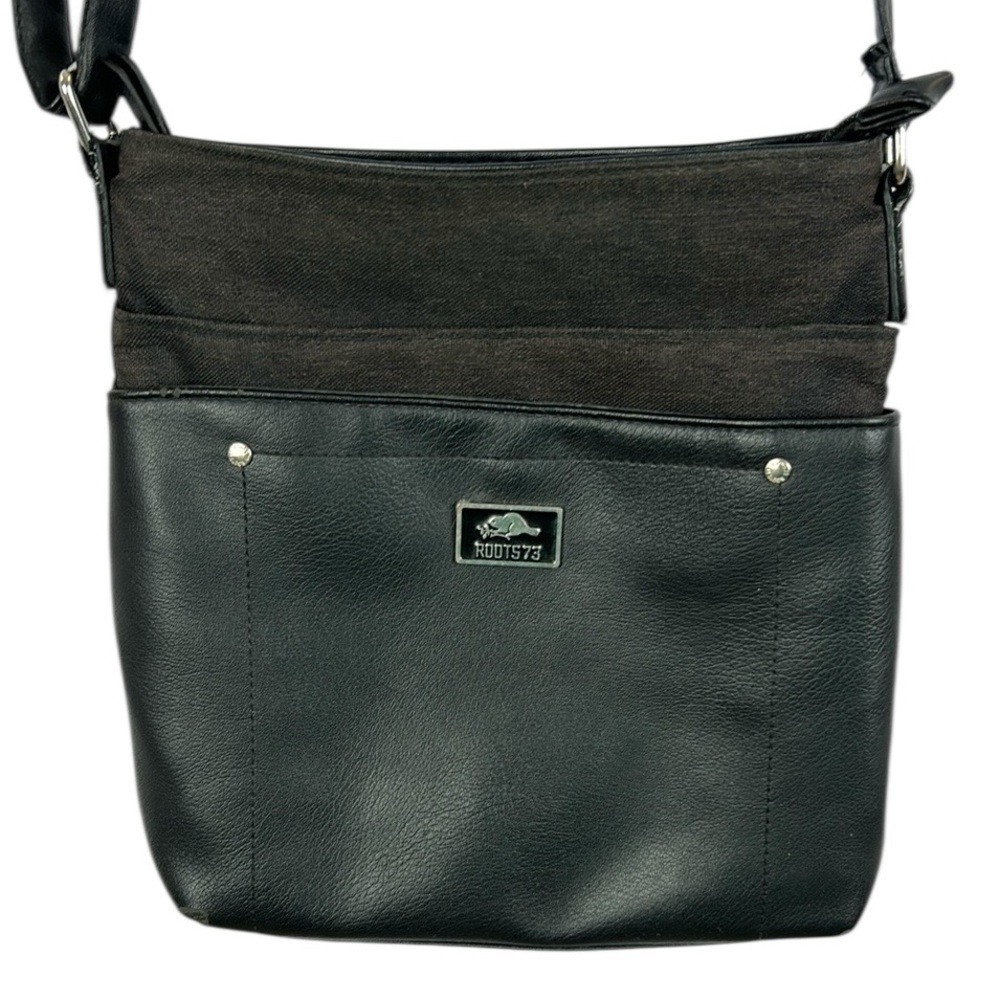 Roots 73 Casual Crossbody Leather Shoulder Bag Adjustable Strap Black